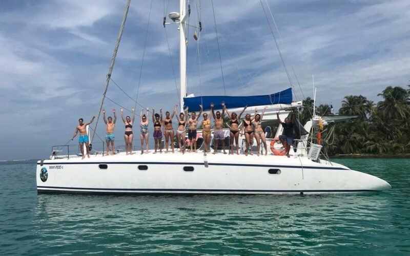 sailboat-catamaran-sangria-23